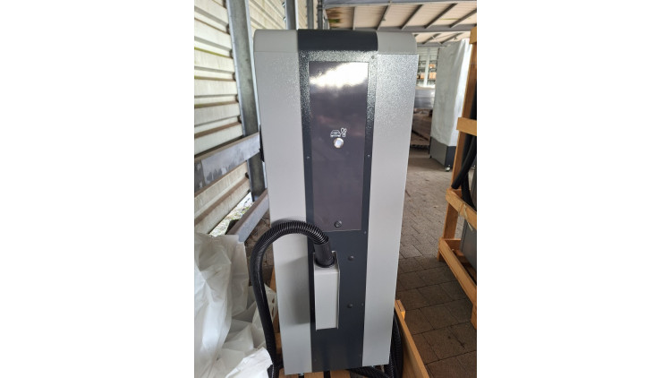 Abverkauf: SB-Staubaugersystem SOLO STRIPE, 400V, mit Taster - Abbildung ähnlich